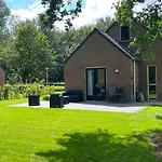 Dom wakacyjny Casajos Rust En Comfort Vlakbij Nijmegen Ewijk