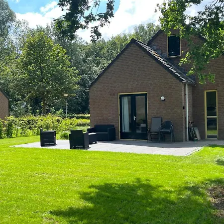 Holiday home Sfeervol Vrijstaand 6 Persoons Ruime Tuin, Bij Nijmegen Ewijk