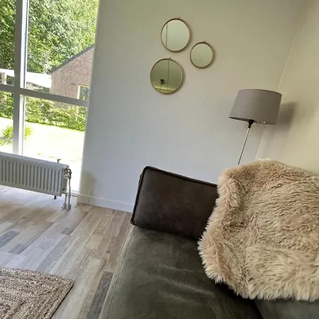 Sfeervol Vrijstaand 6 Persoons Ruime Tuin, Bij Nijmegen Ewijk